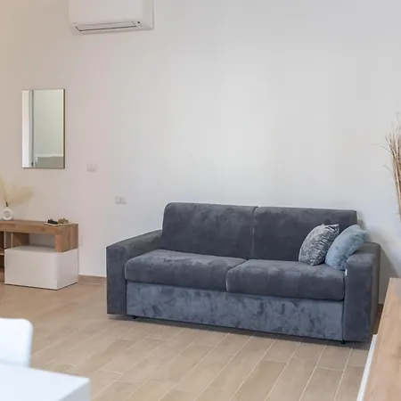 Koral * Αλγκέρο